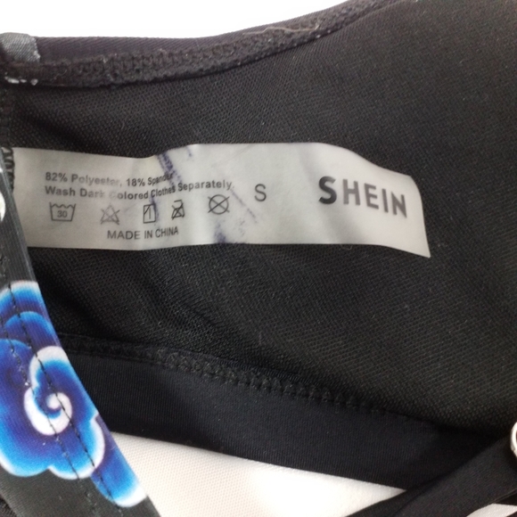 Shein Chinese Dragon Print Bikini top - Picture 12 of 12